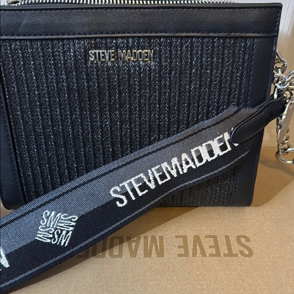 Steve Madden BGREER Woven 2-Strap Crossbody - Picture 5 of 6